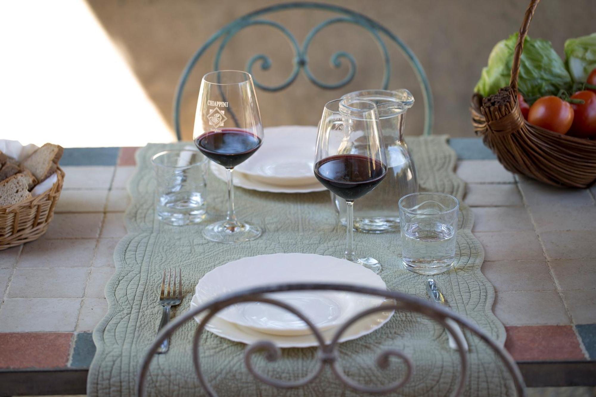 Agriturismo Tra Gli Ulivi, Chiappini Winery Bolgheri Buitenkant foto